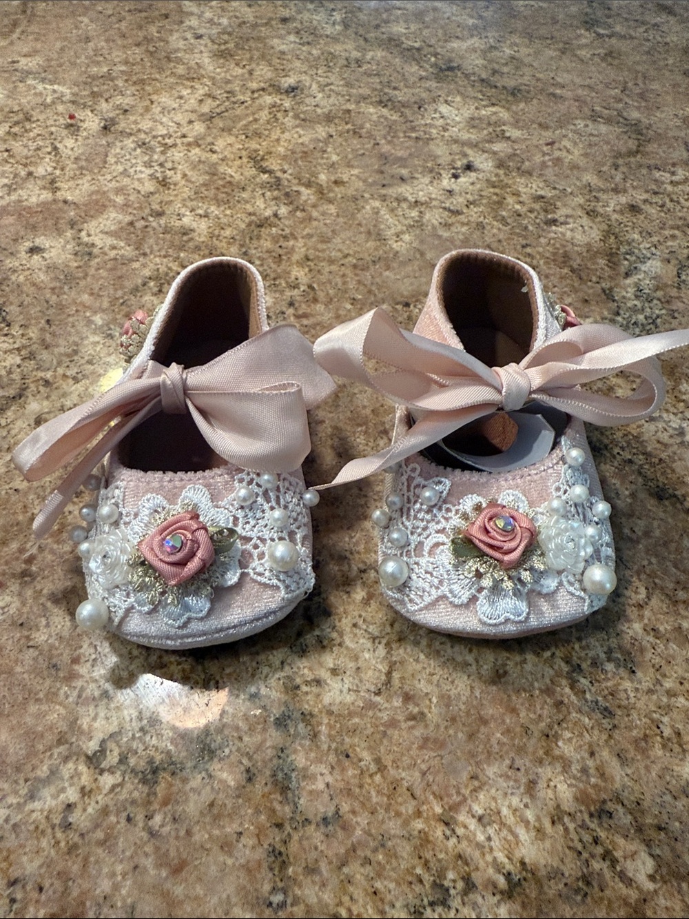 Baby Girls Pink Floral Lace Bow Shoes size 2